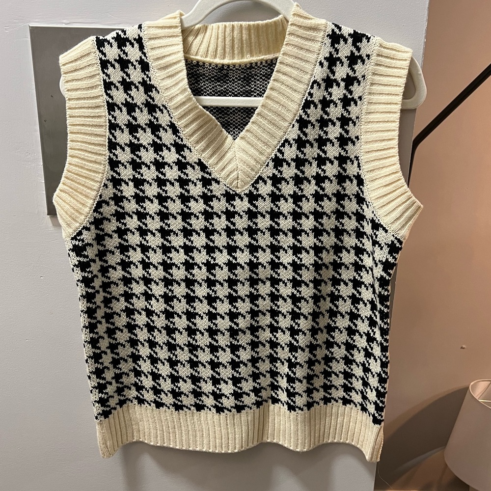 Sweater Vest